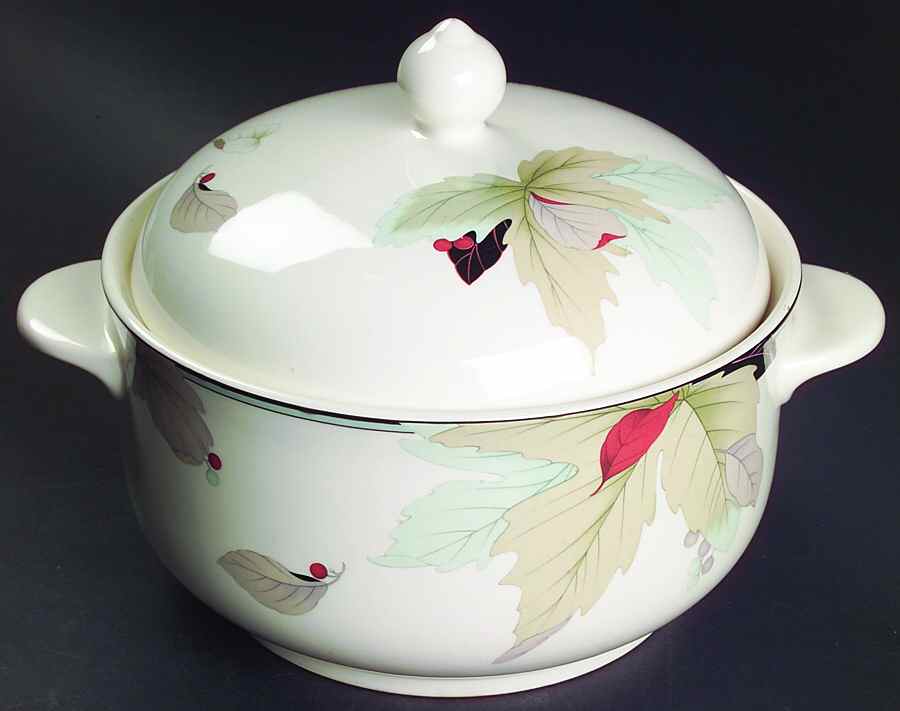 Maple Shade 2 Qt Round Covered Casserole by Noritake-1