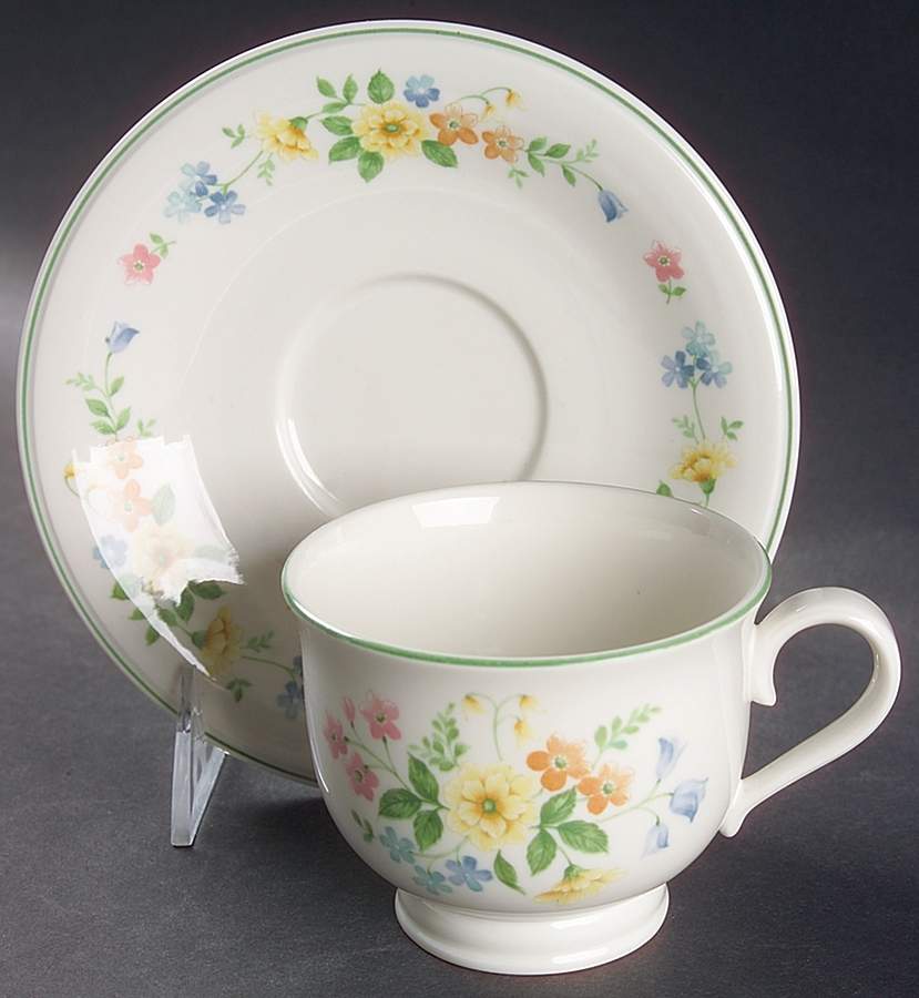 Matchmaker Footed Cup & Saucer Set by Noritake-1