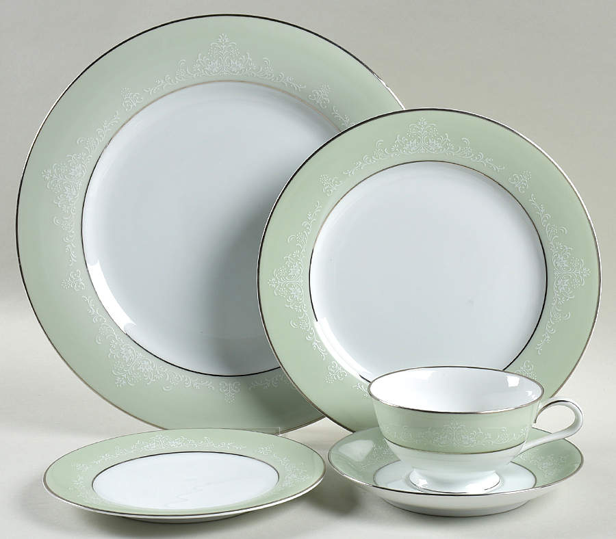 Maureen 5 Piece Place Setting by Noritake-1