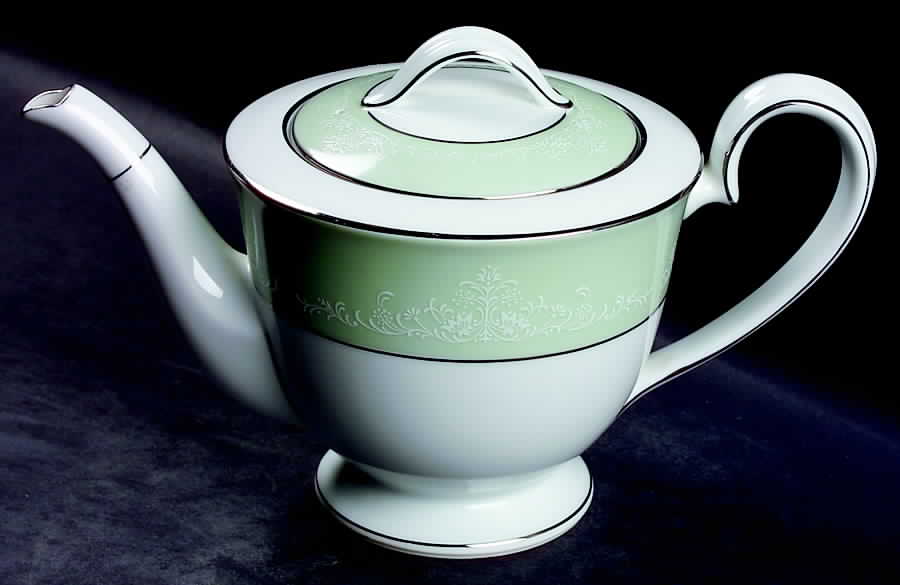 Maureen Teapot & Lid by Noritake-1