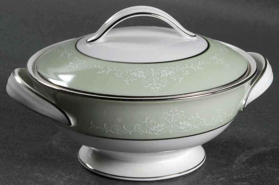 Maureen Sugar Bowl & Lid by Noritake-1