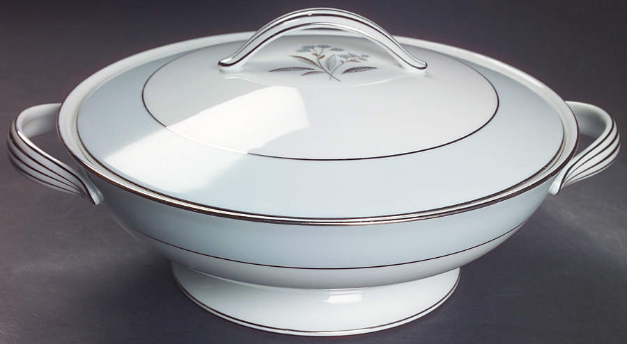 Mavis Round Covered Vegetable by Noritake-1