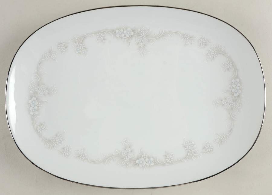 Maybrook 13" Oval Serving Platter by Noritake-1