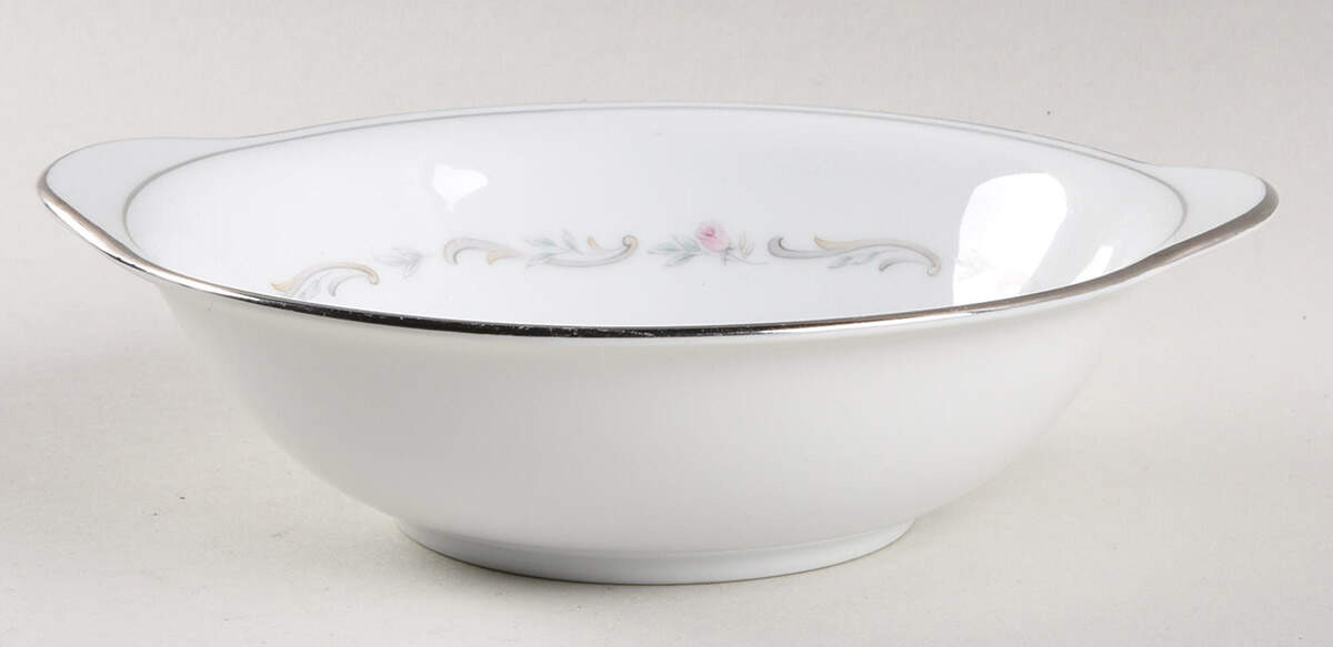Mayfair (Platinum Trim) Lugged Cereal Bowl by Noritake-1