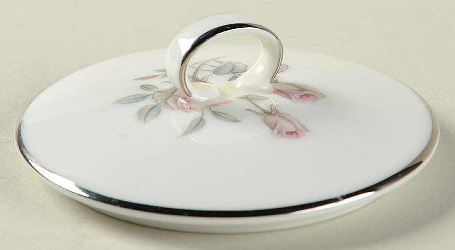 Mayfair (Platinum Trim) Lid for Sugar Bowl by Noritake-1