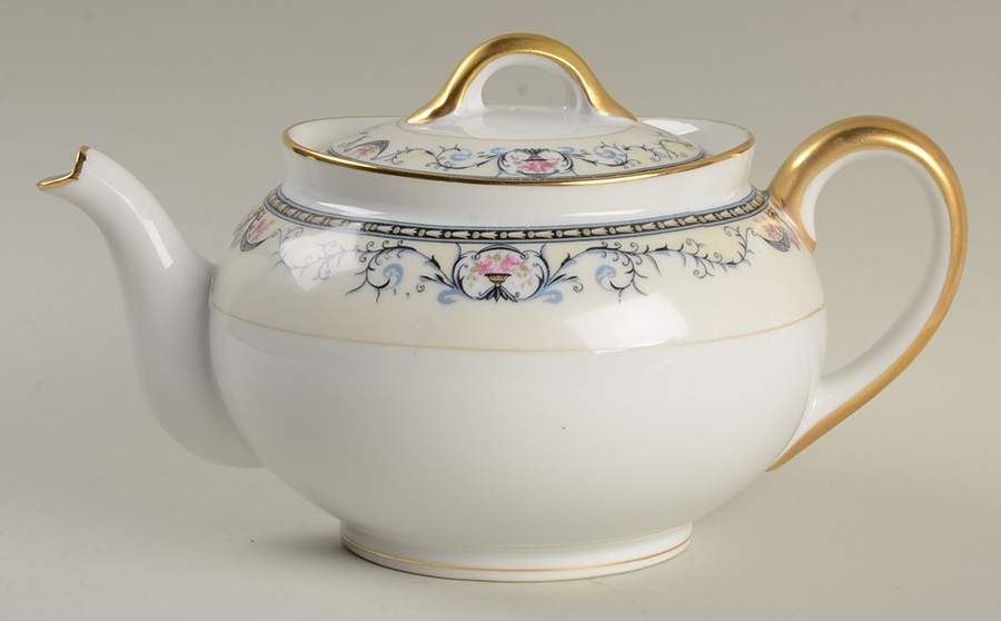 Mayville Teapot & Lid by Noritake-1