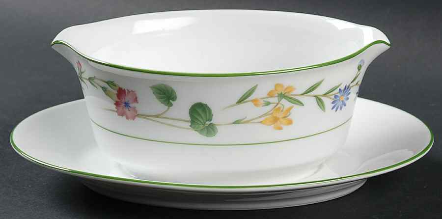 Meadowcrest Gravy Boat with Attached Underplate by Noritake-1