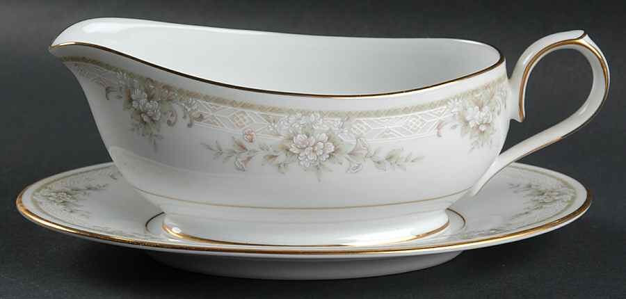 Meadowside Gravy Boat & Underplate by Noritake-1