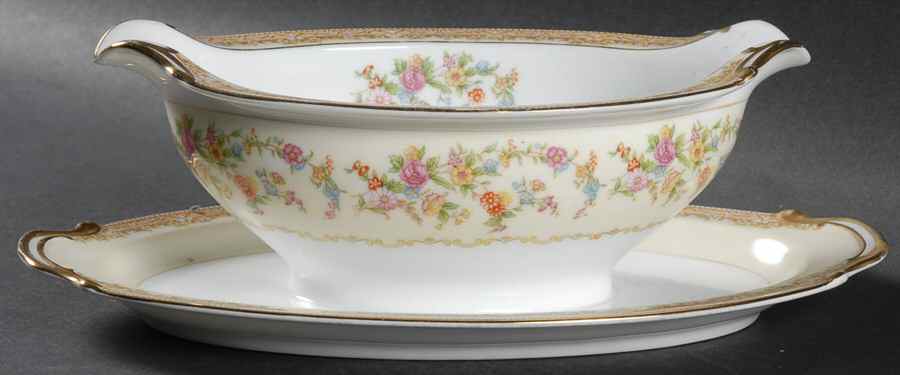 Medean Gravy Boat with Attached Underplate by Noritake-1