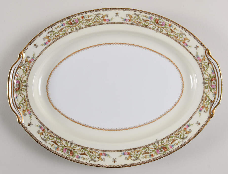 Medeci 13" Oval Serving Platter by Noritake-1