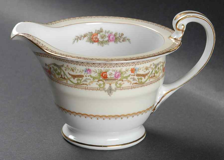 Medeci Creamer by Noritake-1