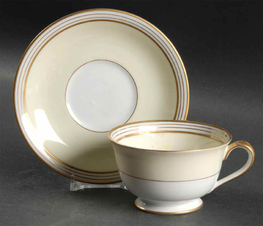 Medusa Footed Cup & Saucer Set by Noritake-1