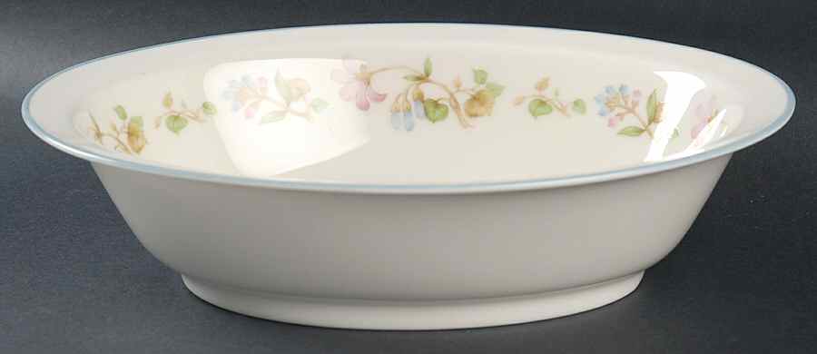 Melody 10" Oval Vegetable Bowl by Noritake-1