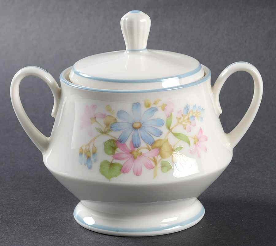 Melody Sugar Bowl & Lid by Noritake-1