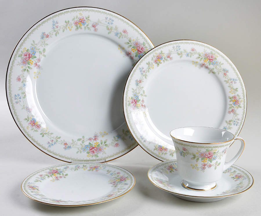 Memory 5 Piece Place Setting by Noritake-1