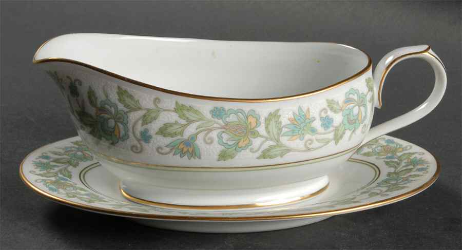 Memorable Gravy Boat & Underplate by Noritake-1