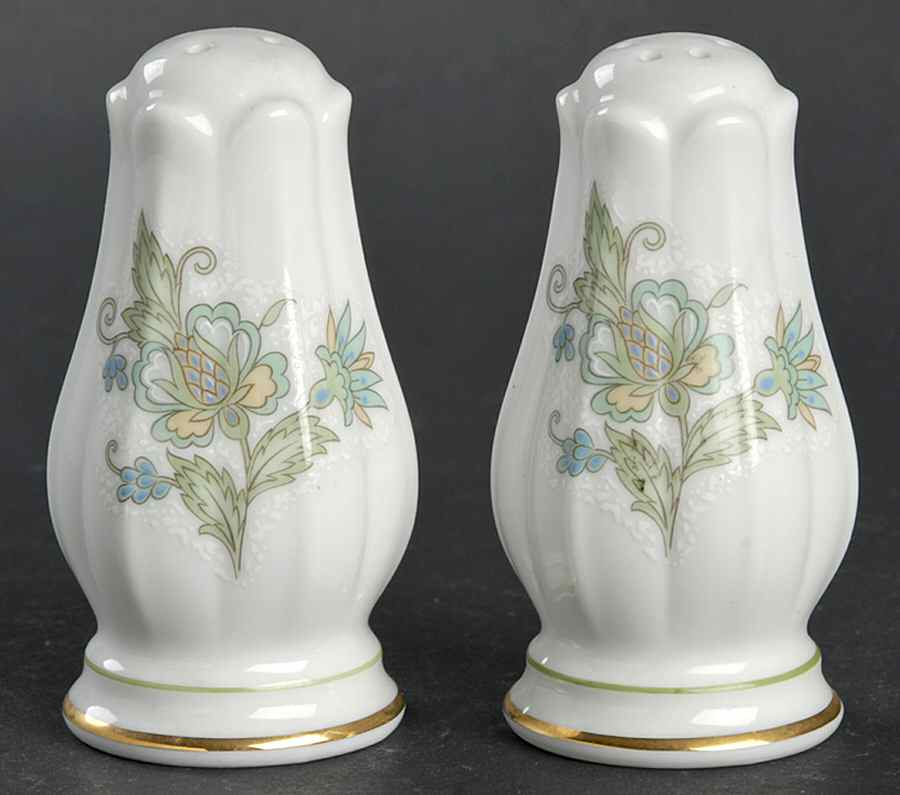 Memorable Salt & Pepper Set by Noritake-1
