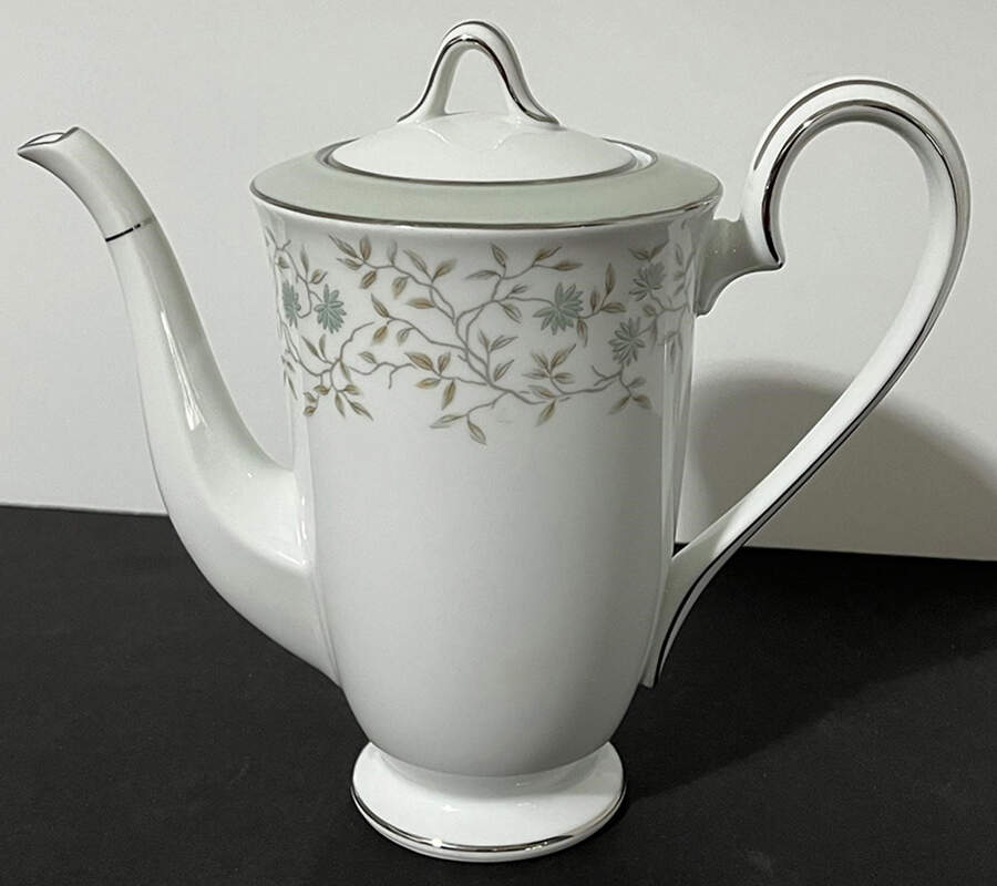 Meredith Small Coffee Pot & Lid by Noritake-1