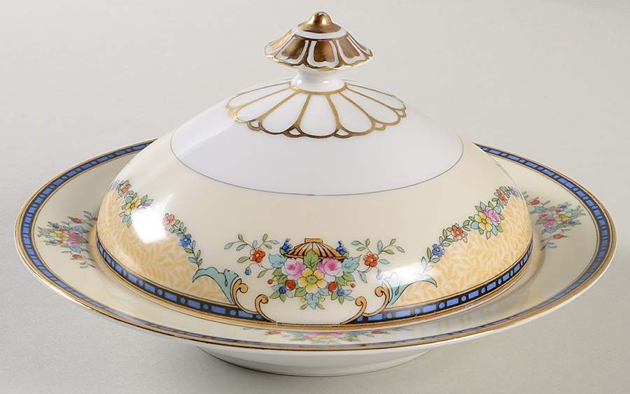 Mercedes Round Covered Butter by Noritake-1