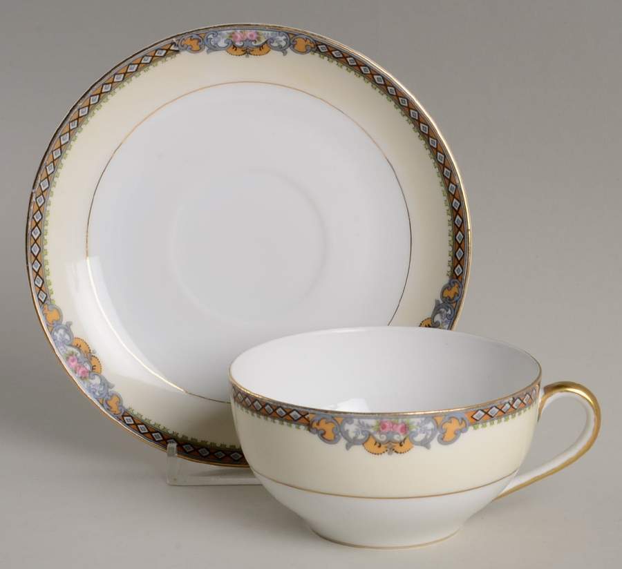 Meringo Flat Cup & Saucer Set by Noritake-1