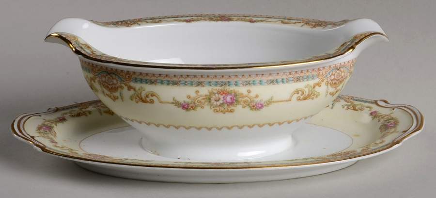 Messina Gravy Boat with Attached Underplate by Noritake-1