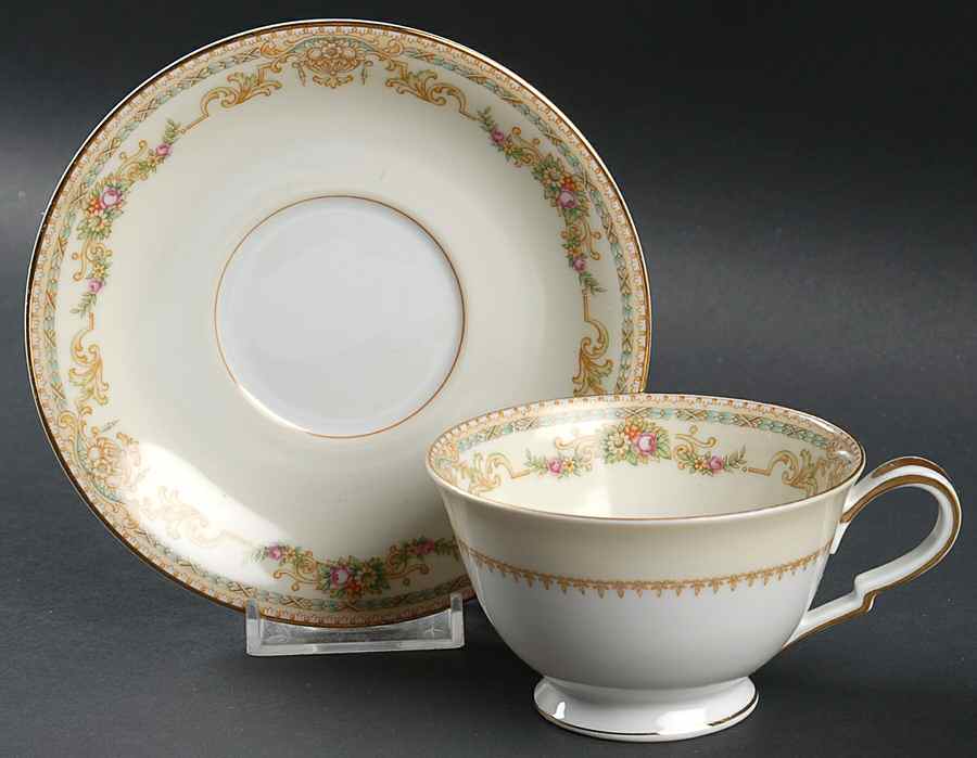 Messina Footed Cup & Saucer Set by Noritake-1