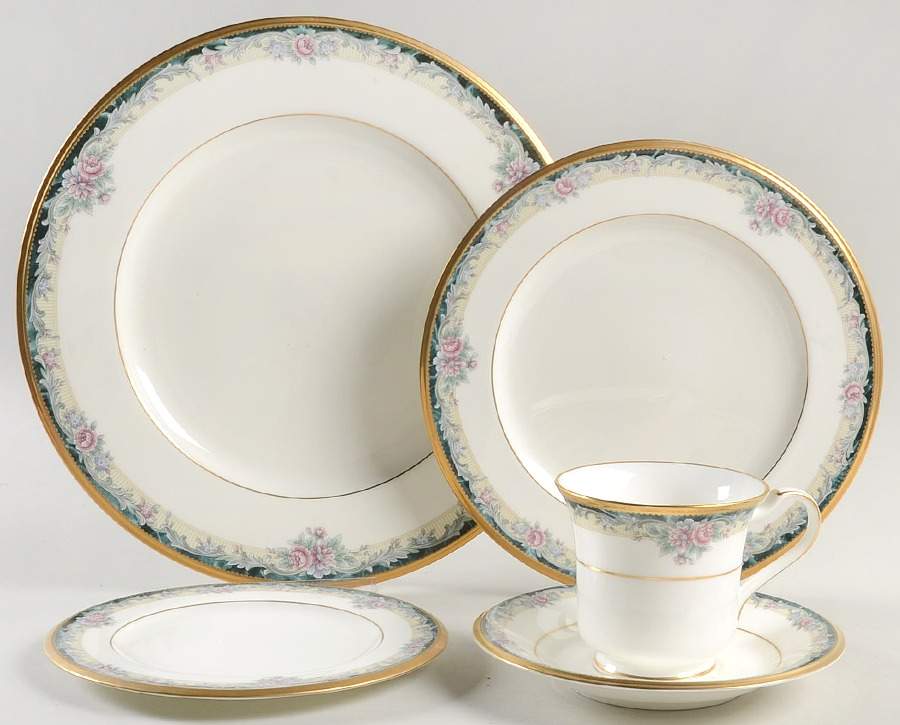 Mi Amor 5 Piece Place Setting by Noritake-1