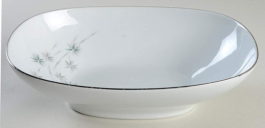 Midori 10" Oval Vegetable Bowl by Noritake-1