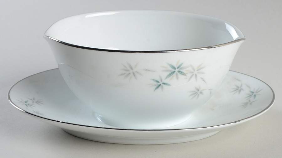 Midori Gravy Boat with Attached Underplate by Noritake-1