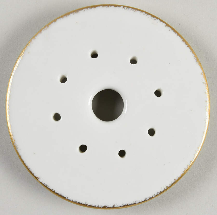 The Mikado Strainer for Round Butter by Noritake-1