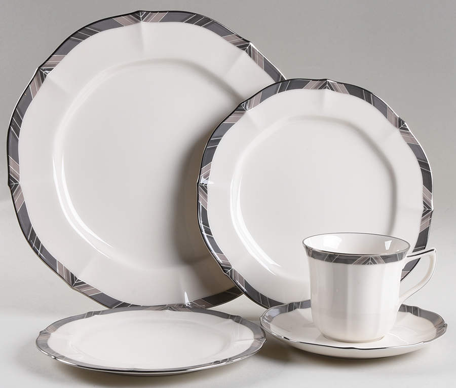 Midnight Majesty 5 Piece Place Setting by Noritake-1