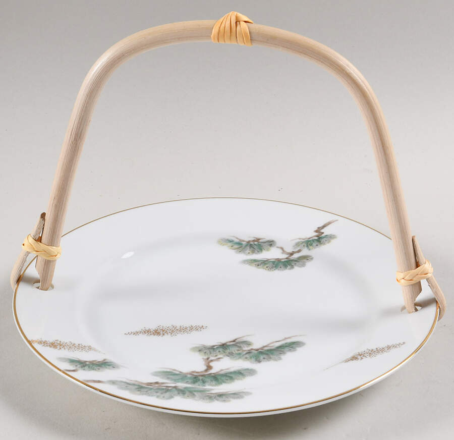 Ming 5 3/8"-5 5/8" Bamboo Handled Serving Plate  HC by Noritake-1