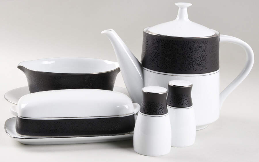 Mirano Completer Set by Noritake-1