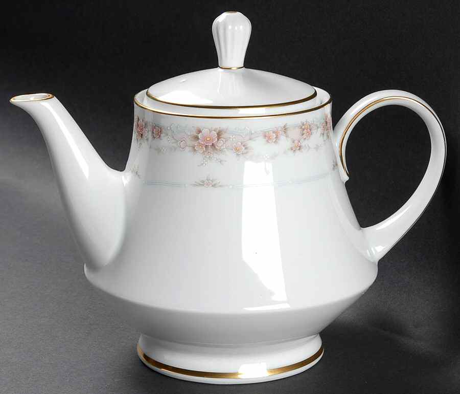 Morning Blush Teapot & Lid by Noritake-1