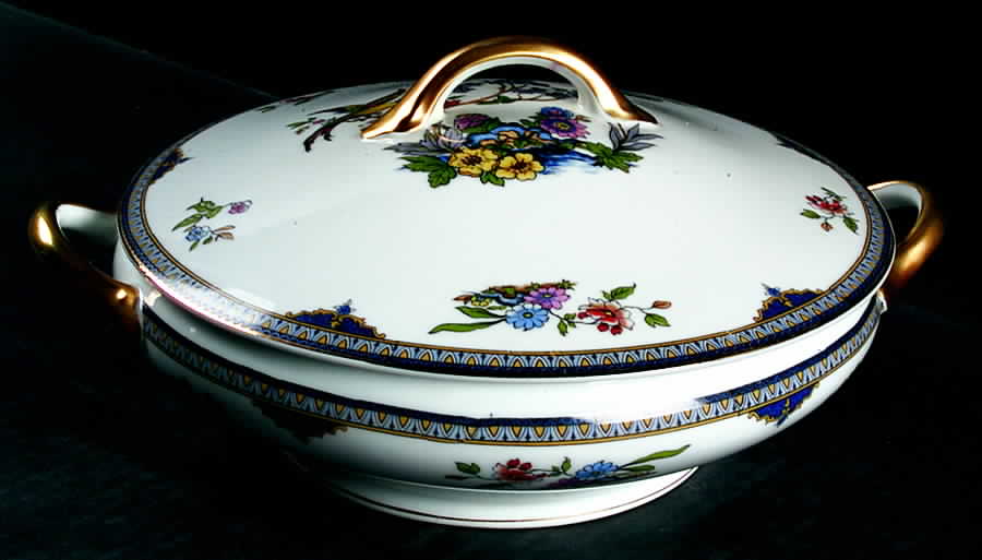 Modesta Round Covered Vegetable by Noritake-1