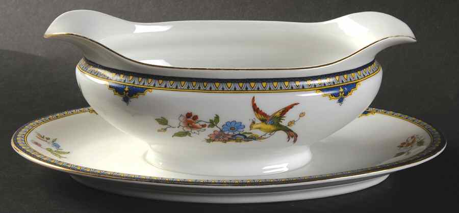 Modesta Gravy Boat with Attached Underplate by Noritake-1