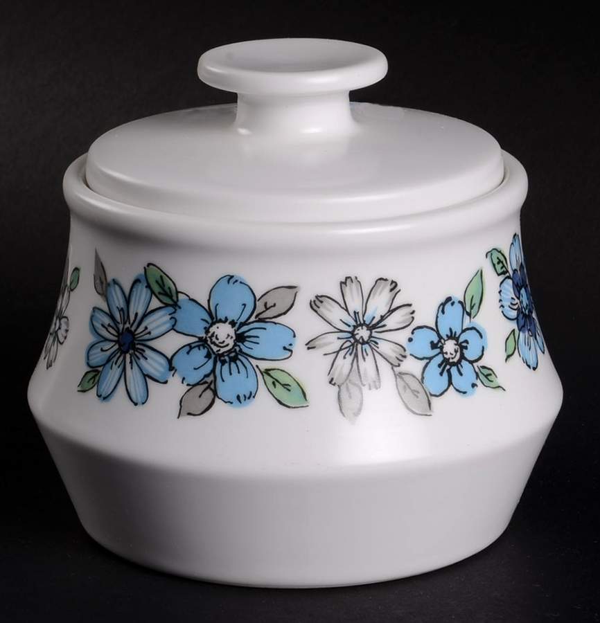 Moda Sugar Bowl & Lid by Noritake-1
