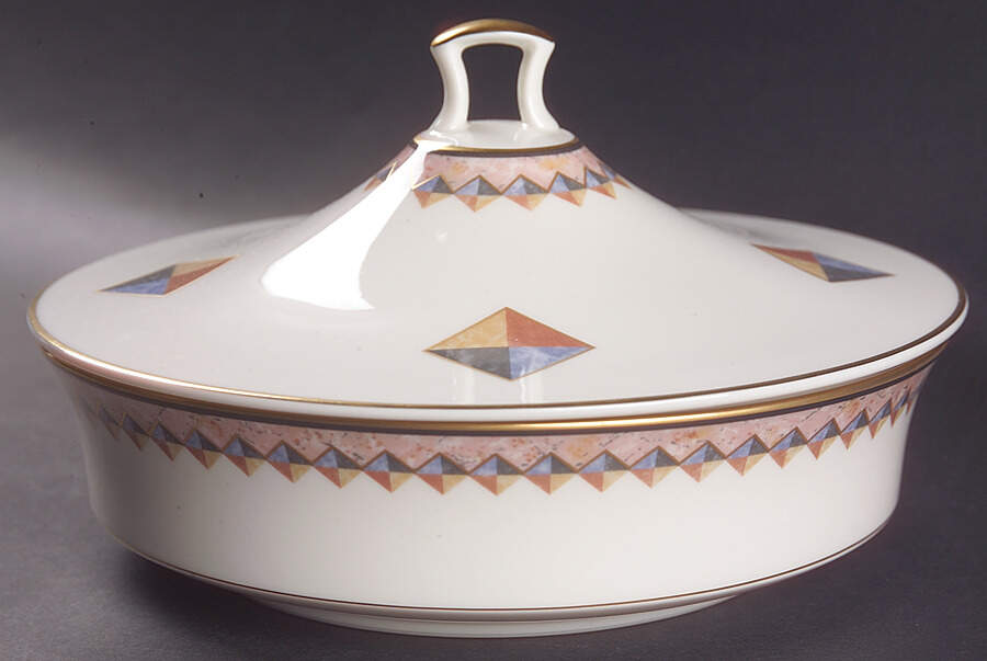 Momentum Round Covered Vegetable by Noritake-1