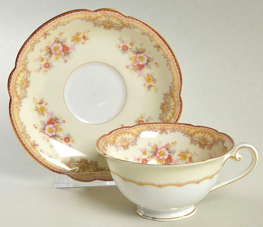 Moneda Footed Cup & Saucer Set by Noritake-1