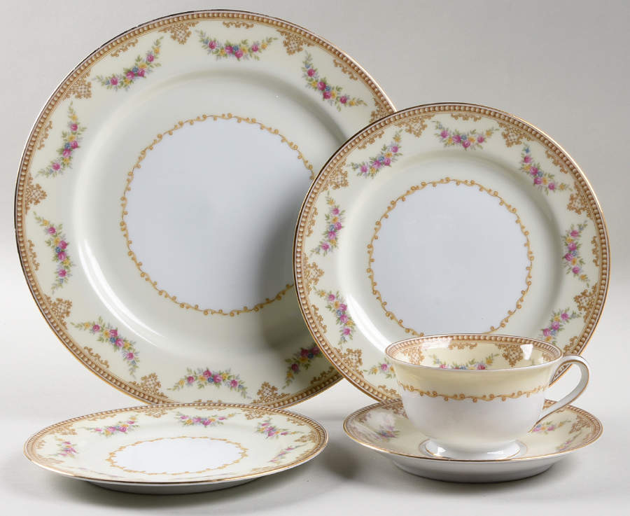 Monnette 5 Piece Place Setting by Noritake-1