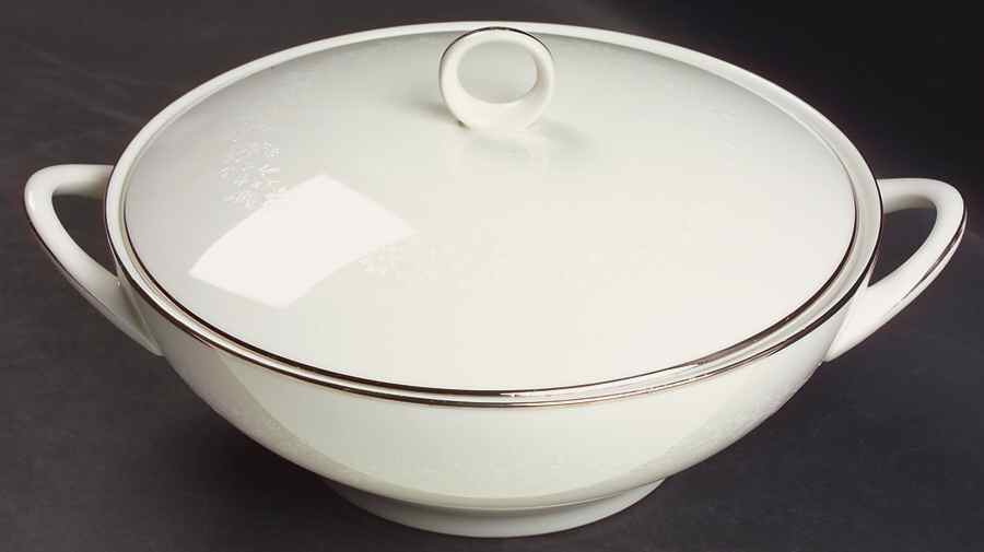 Montblanc Round Covered Vegetable by Noritake-1