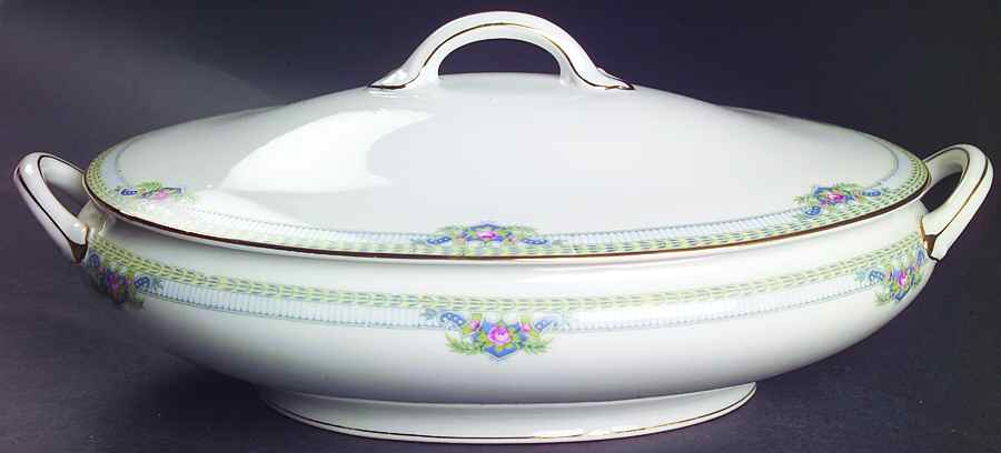 Montclare Oval Covered Vegetable by Noritake-1