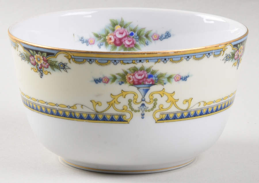 Montebelle Cranberry Bowl by Noritake-1