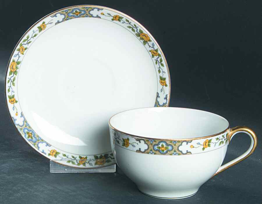 The Monterey Oversized Cup & Saucer Set by Noritake-1