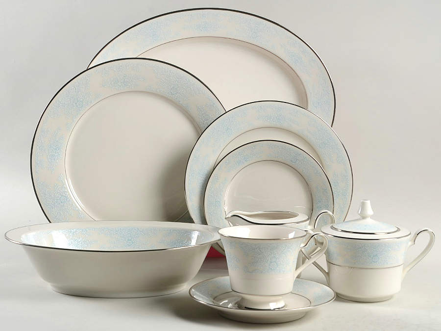 Moonbeam 45 Piece Starter Set by Noritake-1