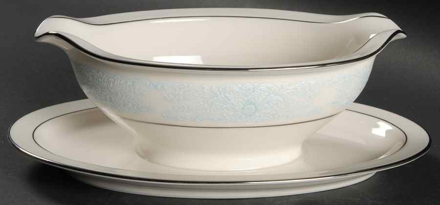Moonbeam Gravy Boat with Attached Underplate by Noritake-1