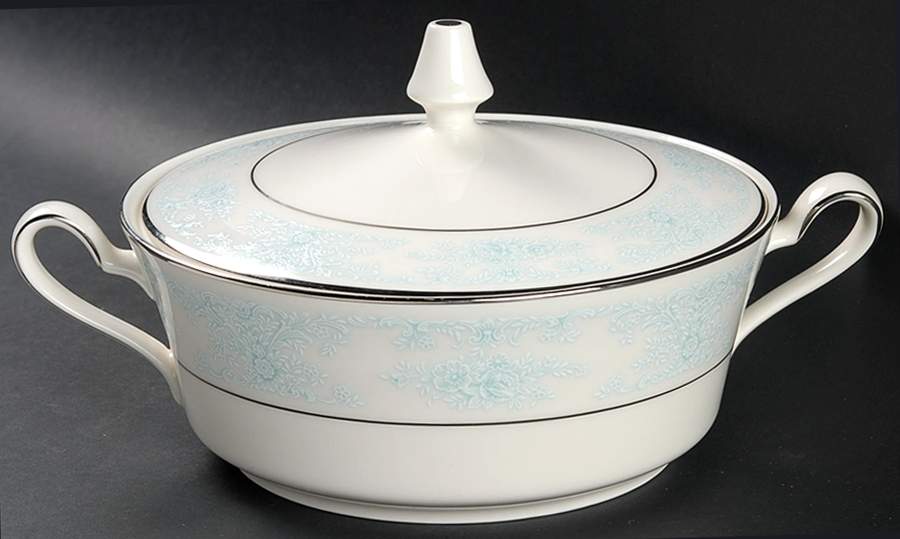 Moonbeam Round Covered Vegetable by Noritake-1