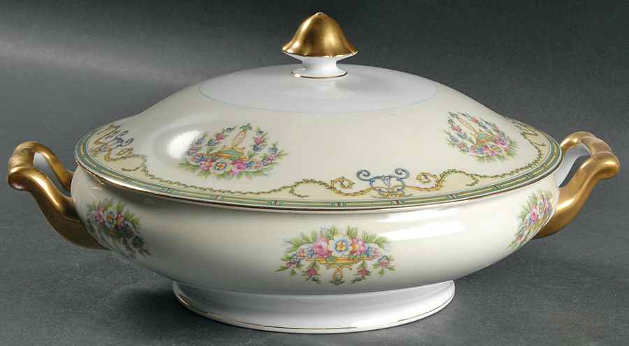 Mystery #105 Round Covered Vegetable by Noritake-1