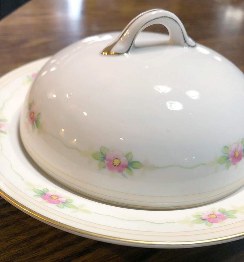Mystery #107 Round Covered Butter by Noritake-1