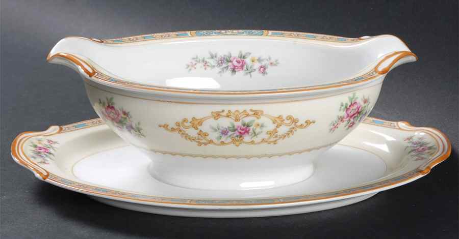 Mystery #119 Gravy Boat with Attached Underplate by Noritake-1